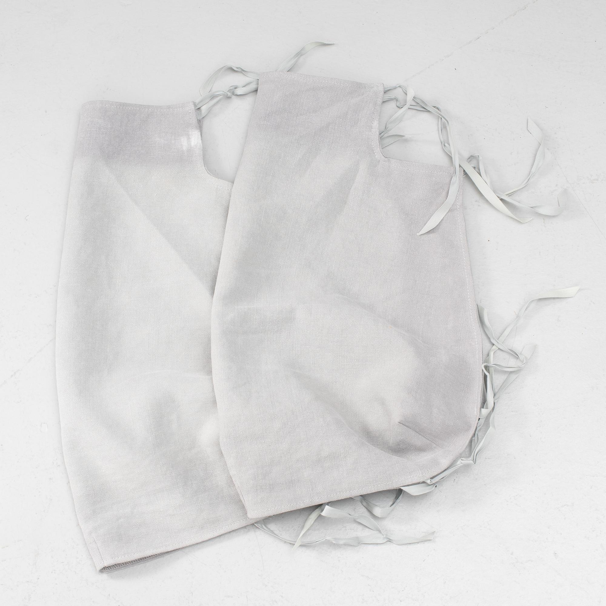 A pair of Gustavian chairs, late 18th century.