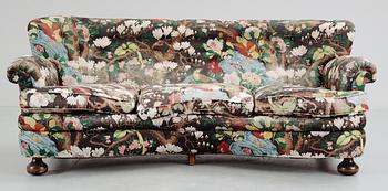 329. JOSEF FRANK, soffa, Firma Svenskt Tenn, modell 968.
