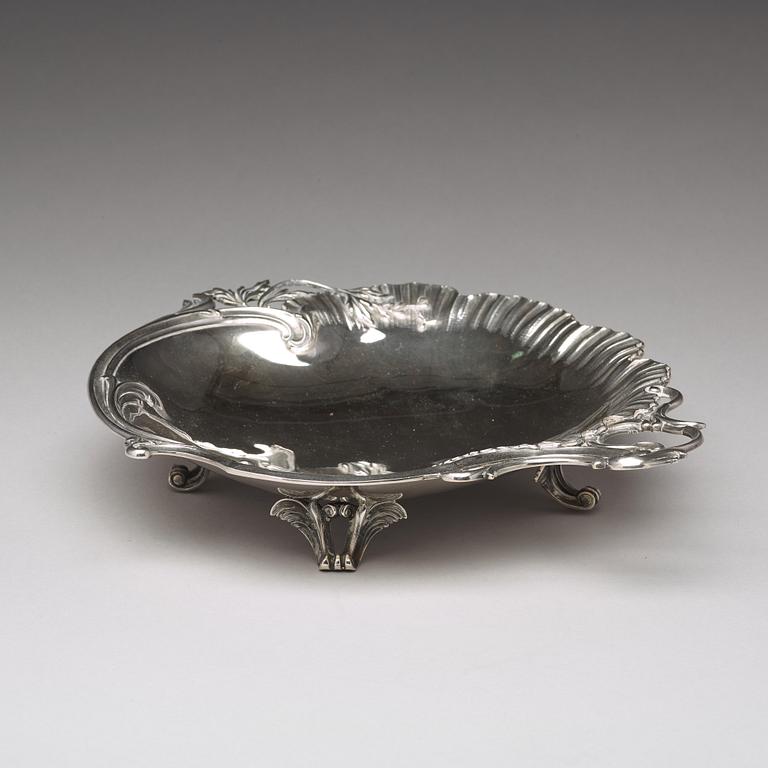 A Fabergé silver bowl/dish, marked in Moscow 1899-1908. Imperial Warrant.