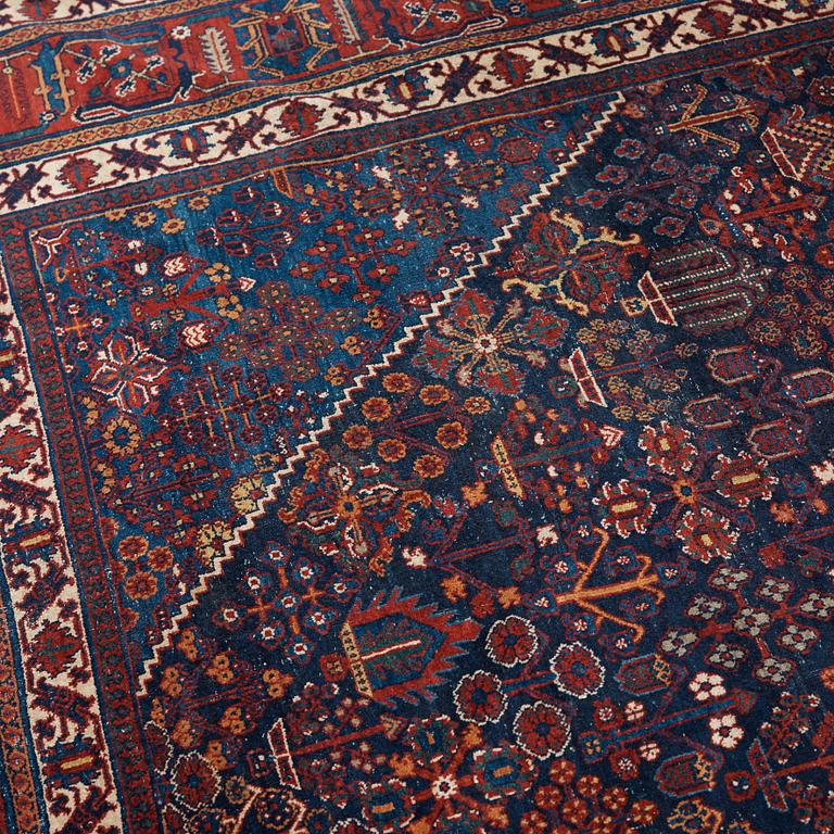 MATTA. Semiantik Djoshagan. 359 x 268 cm (samt 2,5 cm slätväv på vardera sida.