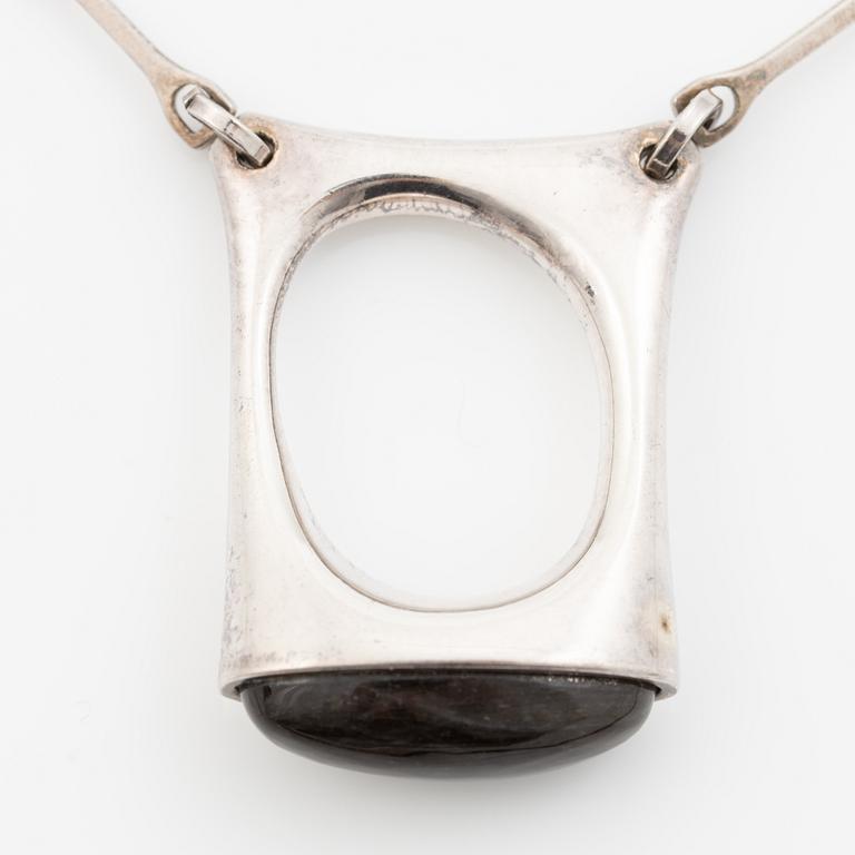 Lapponia, necklace sterling silver and spectrolite, Finland 1980.