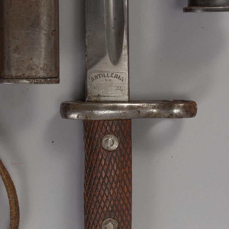 Four 18/19th century bayonets.