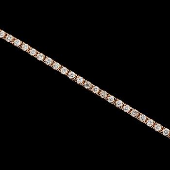 ARMBAND, 18K roséguld, briljantslipade diamanter tot ca 2.17 ct. Vikt ca 7 g.