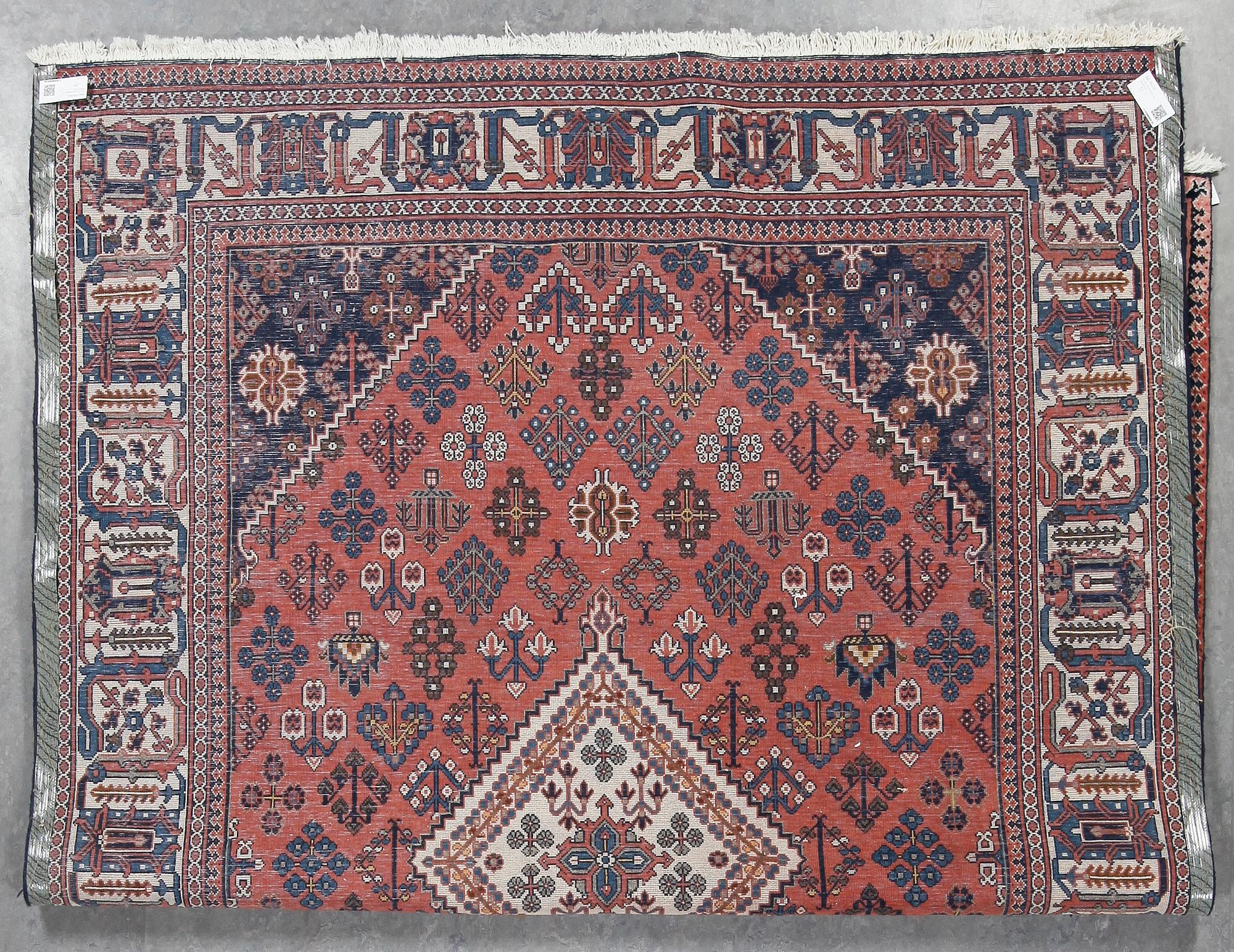 MATTA, Orientalisk, ca 305x214 xm.