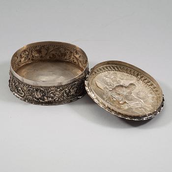 WOLTER SIEWERS, Norrköping (verksam 1693-1722 (-24)), dosa, silver, barock.
