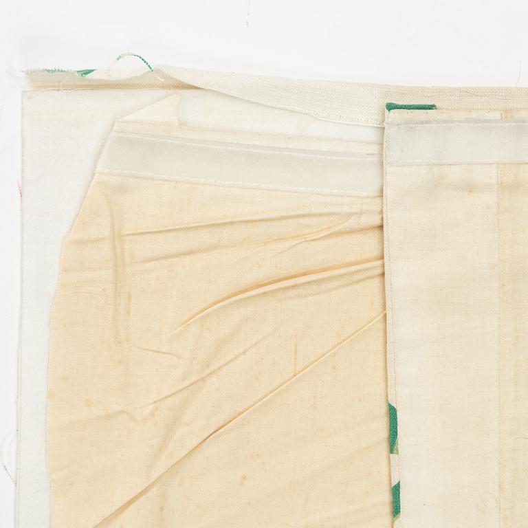 Josef Frank, gardiner, ett par, samt gardinkappor, 3 st, "Tulpan", Svenskt Tenn.