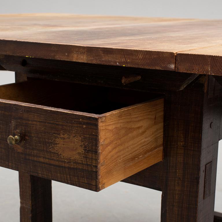 A end of the 19th century pine gate leg table.