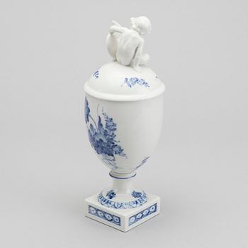 A PORCELAIN VASE "BLÅ BLOMST" ROYAL COPENHAGEN.