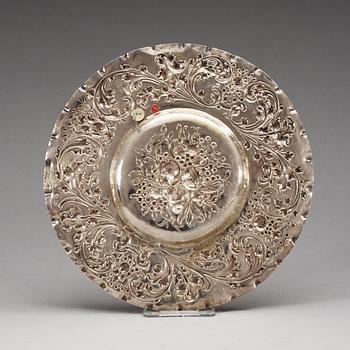 PRESENTERFAT, sannolikt av Heinrich Gottfried Anton Hammon, Nürnberg, 1684-1723.