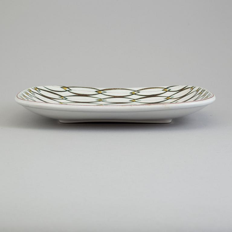 A second half of the 20th century earthenware dish by Stig Lindberg for Gustavsberg.