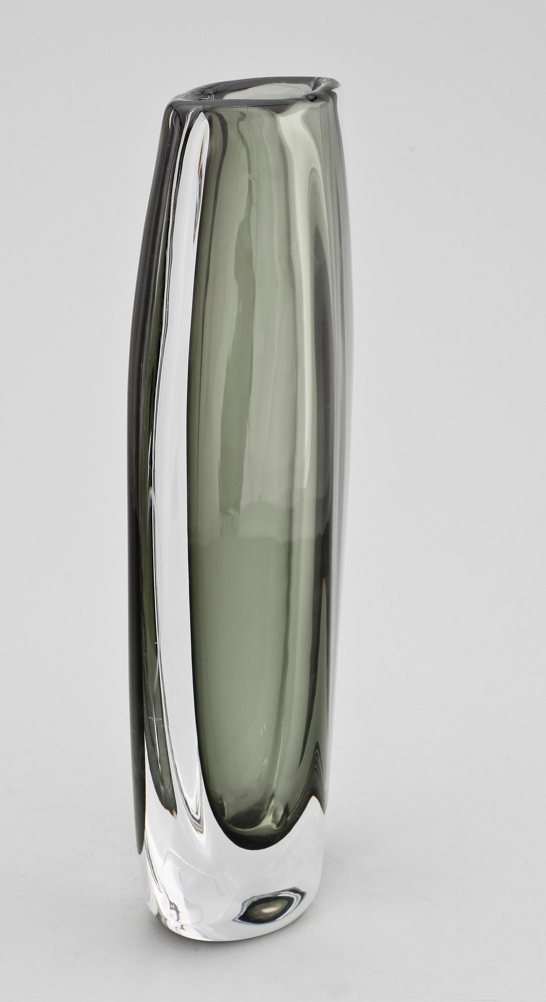 VAS, glas, Nils Landberg, Orrefors. Sign.