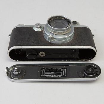 KAMERA, Leica III, nr 209389, 1936. Med Summar f=5 cm 1:2 nr 317280.