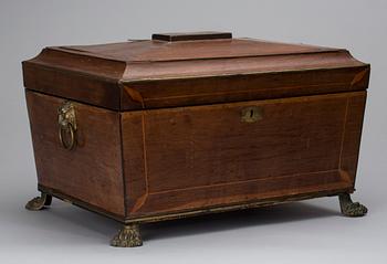 SCHATULL, England, 1800-tal.