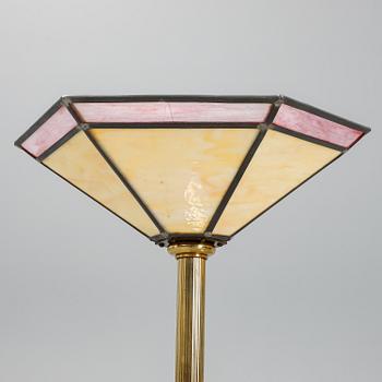 A pair of lamps, second hanf of the 20th Century.