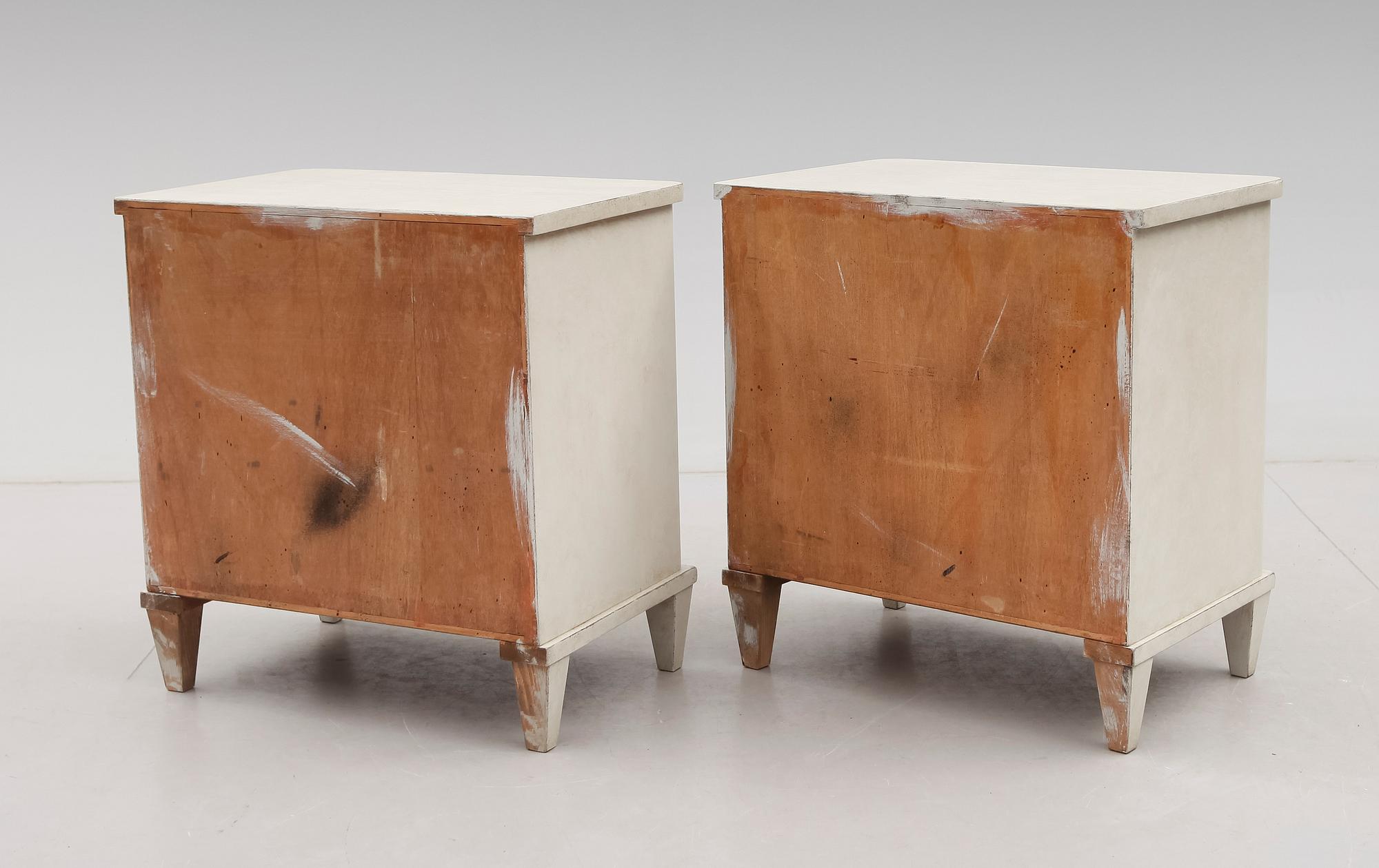SÄNGBORD, 1 par, 1900-talets mitt.