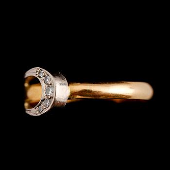 RING, 18 k guld med mindre briljanter 0.07ct enligt gravyr, Alton, 1986.