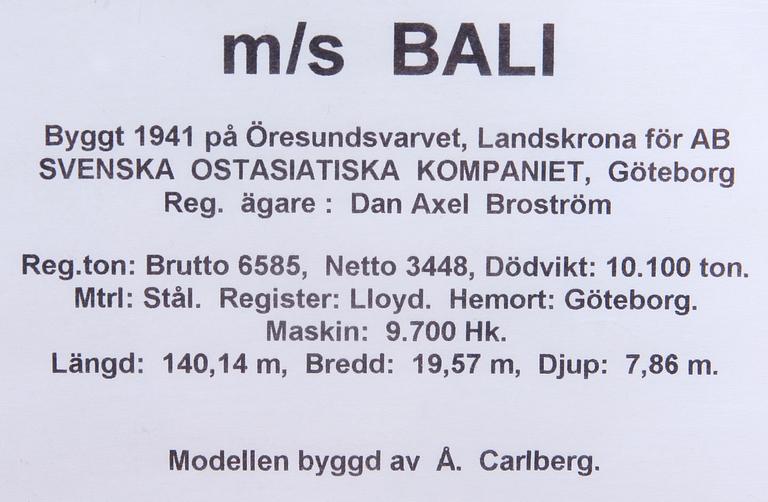 BÅTMODELL, "m/s Bali", modellen byggd av Å. Carlberg.