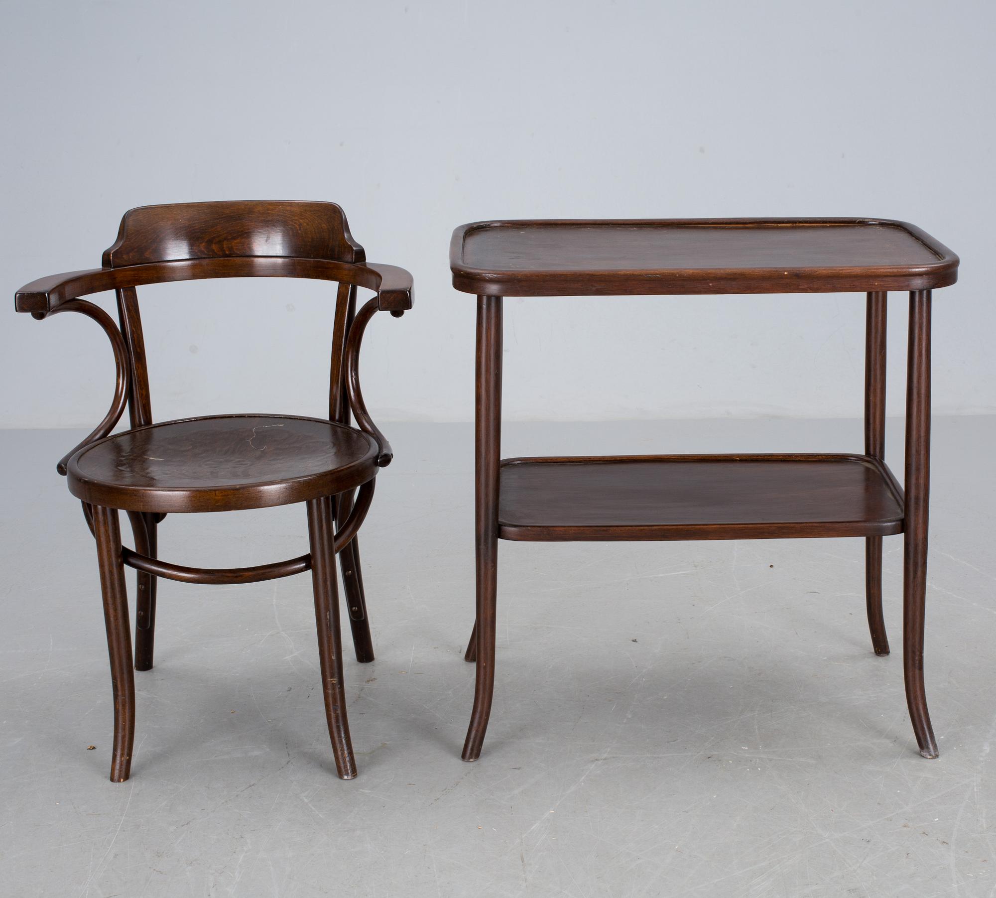 BORD SAMT KARMSTOL, stol märkt Thonet. 1900-tal.