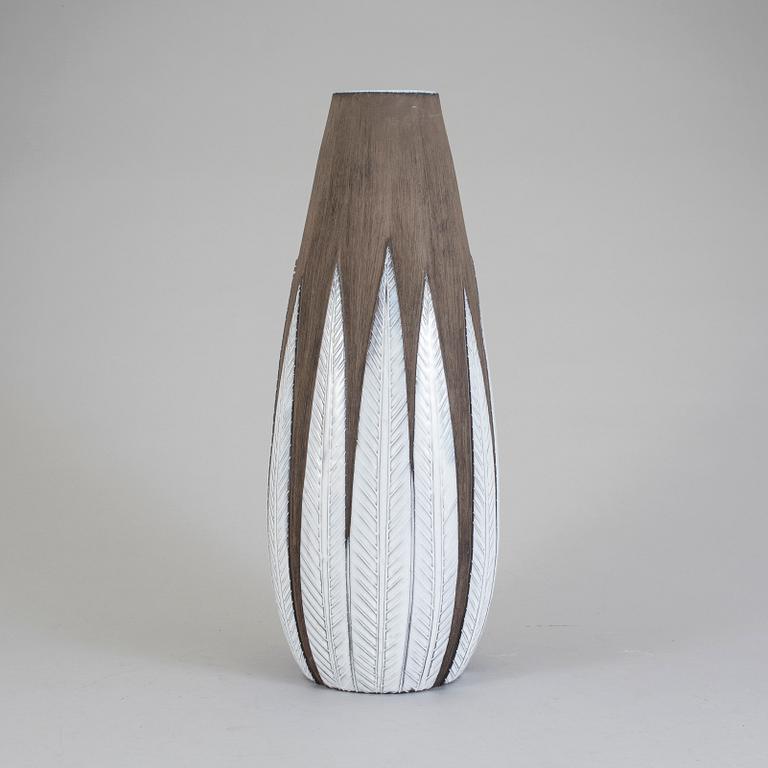 GOLVVAS, stengods, "Paprika", Anna-Lisa Thomson, Upsala Ekeby, i produktion 1951-1969.