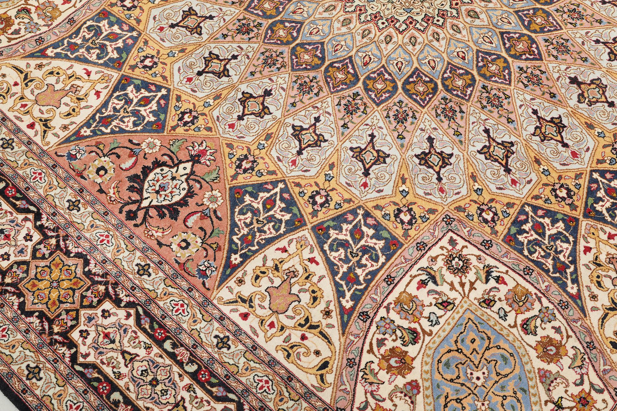A part silk Tabriz carpet, so-called 50 Raj, approx. 266 x 248 cm.