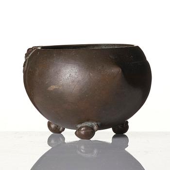 A peach shaped censer, Qing dynasty with an apocryphal Xuande mark.