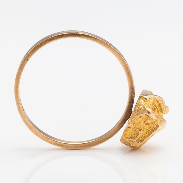 Björn Weckström, Ring "Nugget", 14K guld. Lapponia 1974.