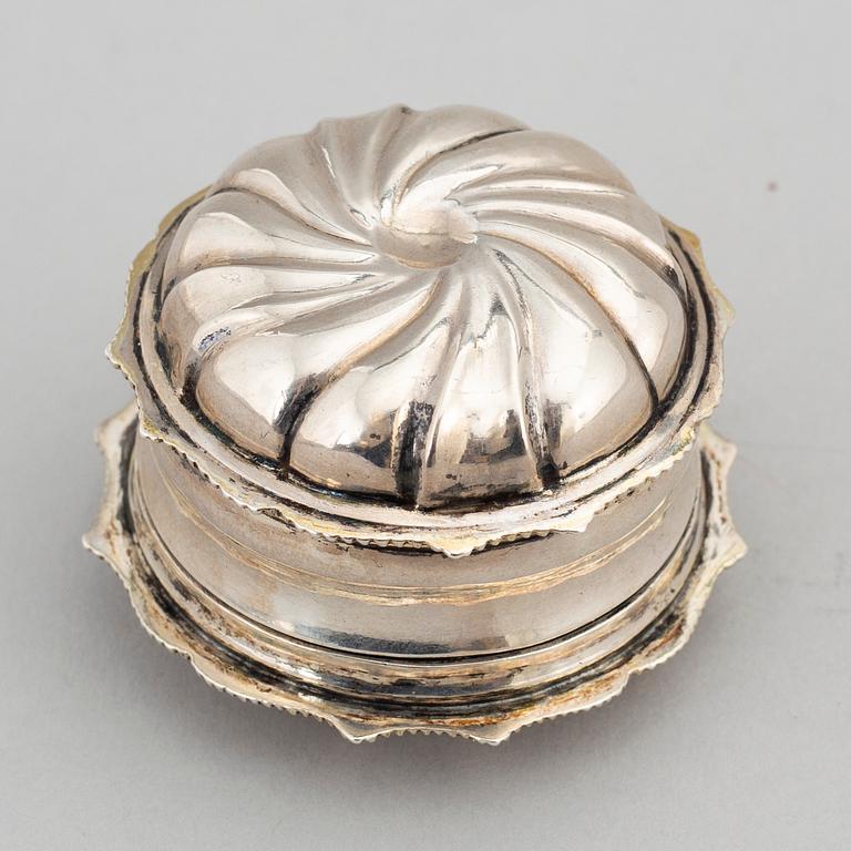 A Swedish 18th century parcel-gilt silver snuff-box, remarked Johan Malmstedt, Goteborg 1793.