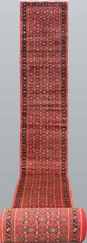A Hosseinabad runner, approx. 1360 x 80 cm.