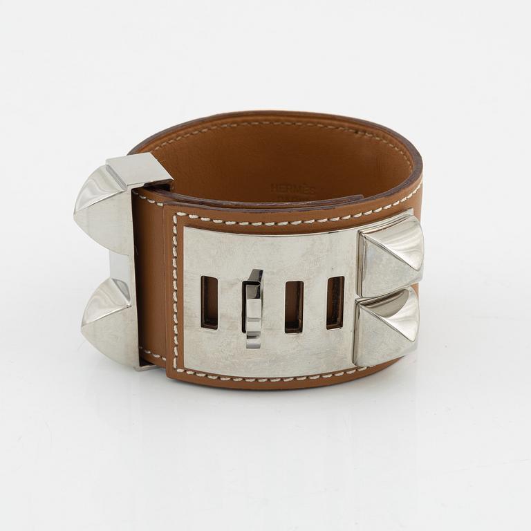 Hermès, a brown calf skin 'Collier de Chien' bracelet, 2004.