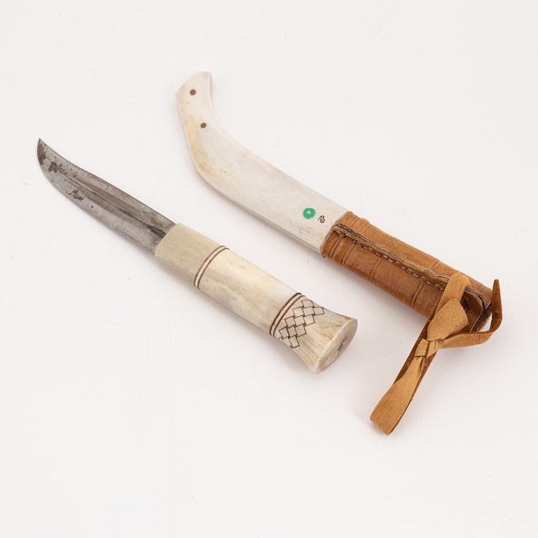 A reindeer horn knife by Esse Poggats, before 1961, signed.