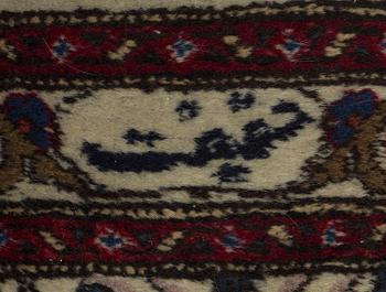 MATTA, Old orientalisk figural, ca 378 x 276 cm.
