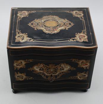 LIKÖRSCHATULL, 1800-talets andra hälft.