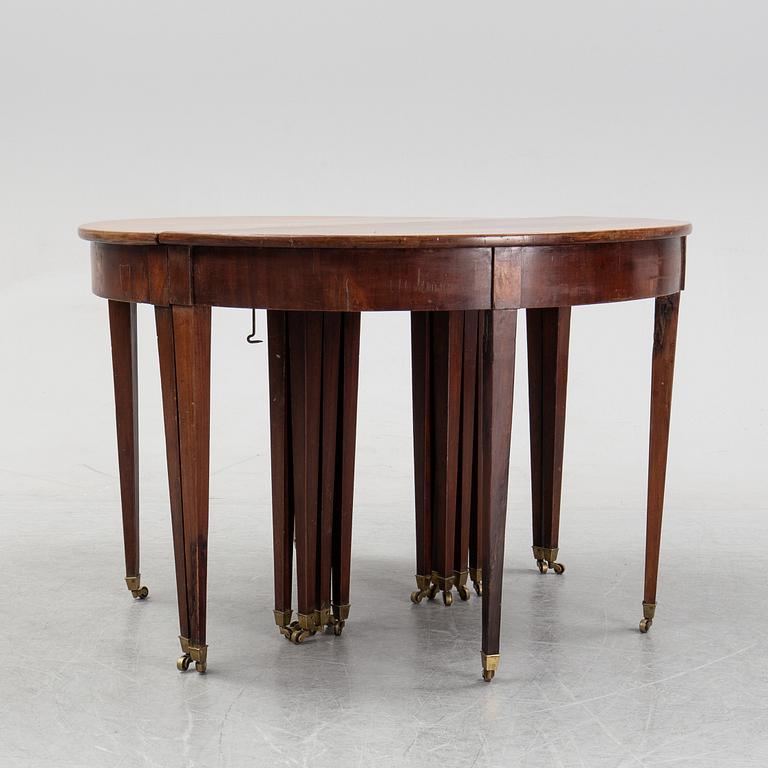 Matbord, sengustaviansk stil, mahogny, 1800-tal.