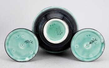 VAS SAMT LJUSSTAKAR, ett par, porslin, Ilse Claesson, Rörstrand, 1900-talets andra kvartal.