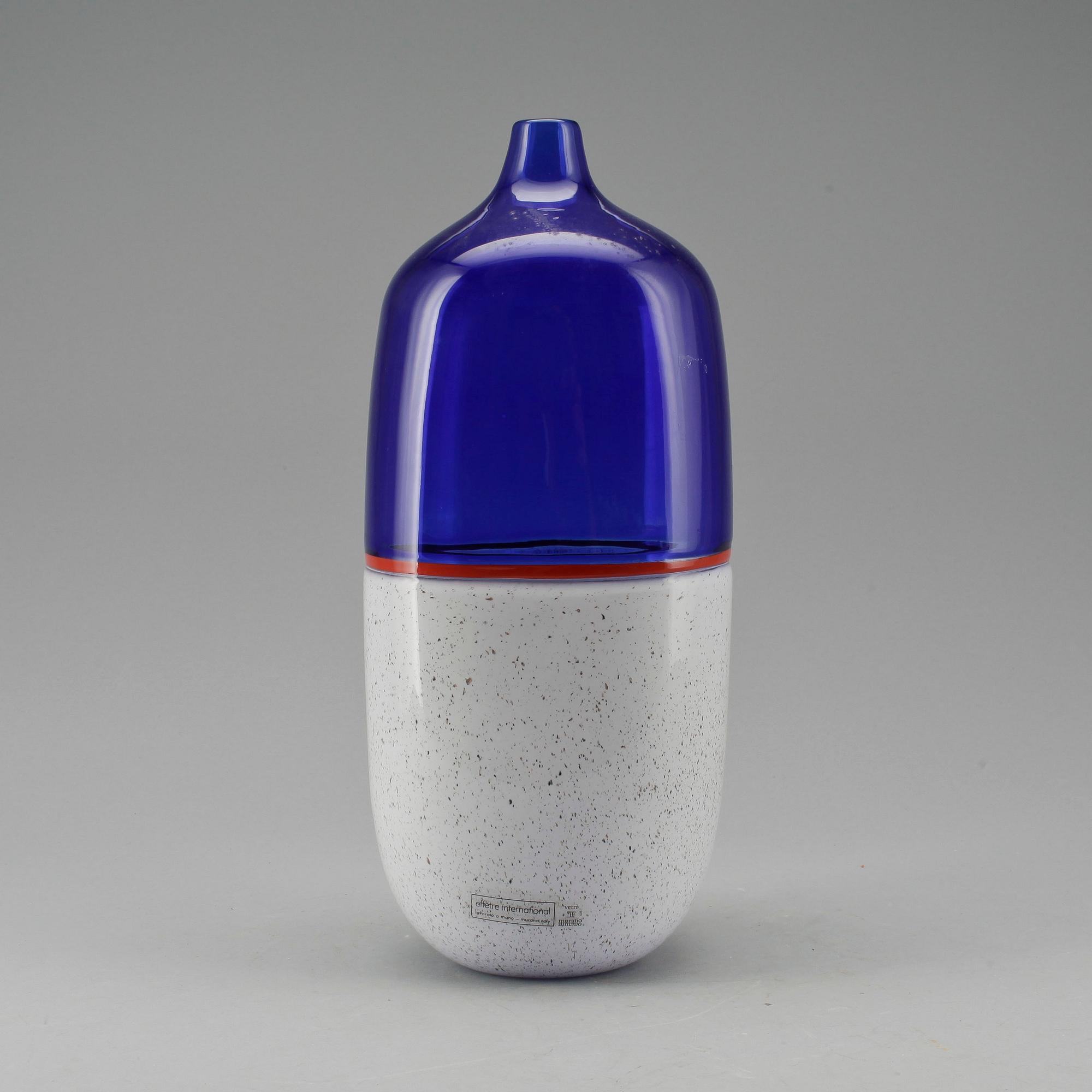 VAS, glas, etikettmärkt Venini, Murano, 1900-talets andra hälft.