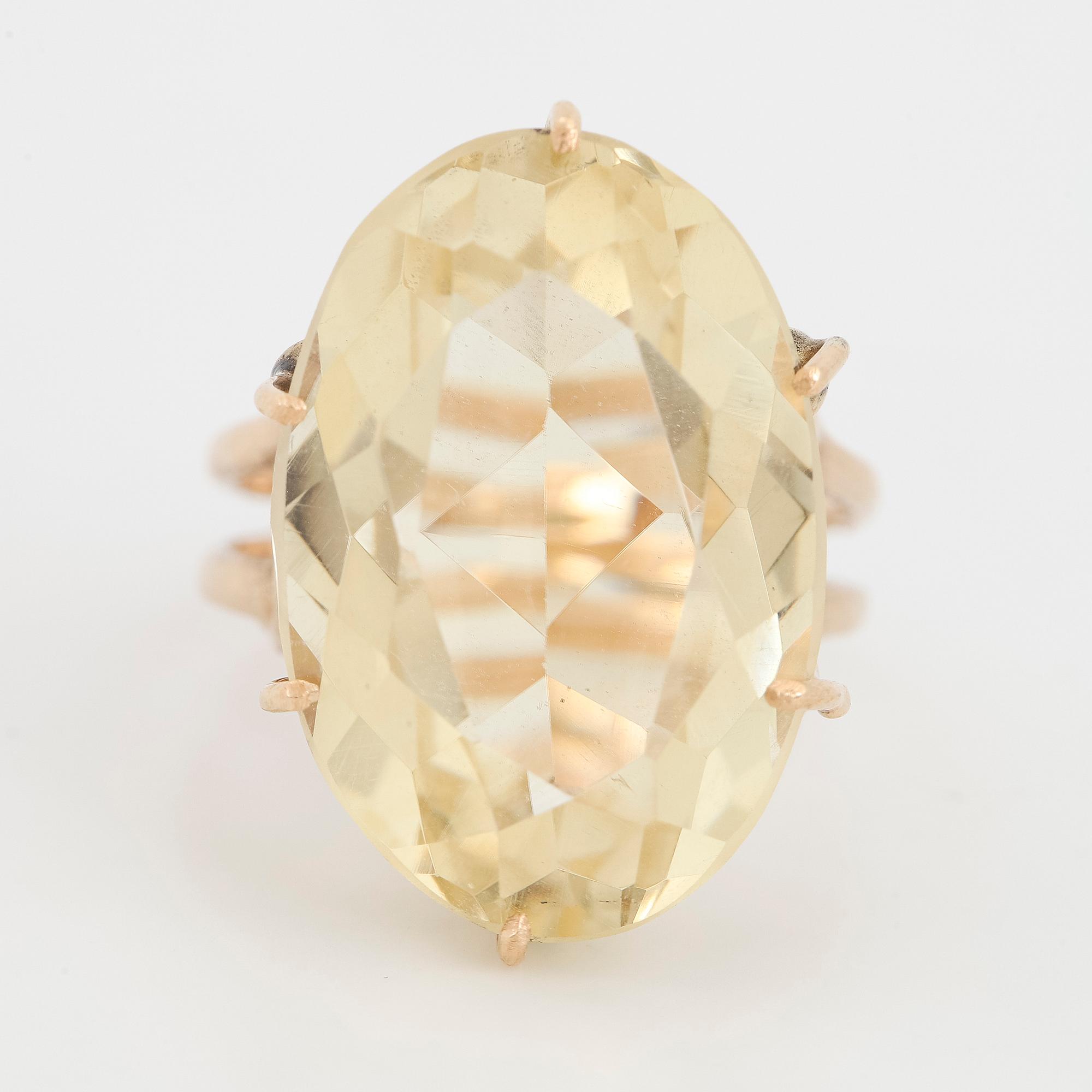 Citrine and gold cocktail ring.