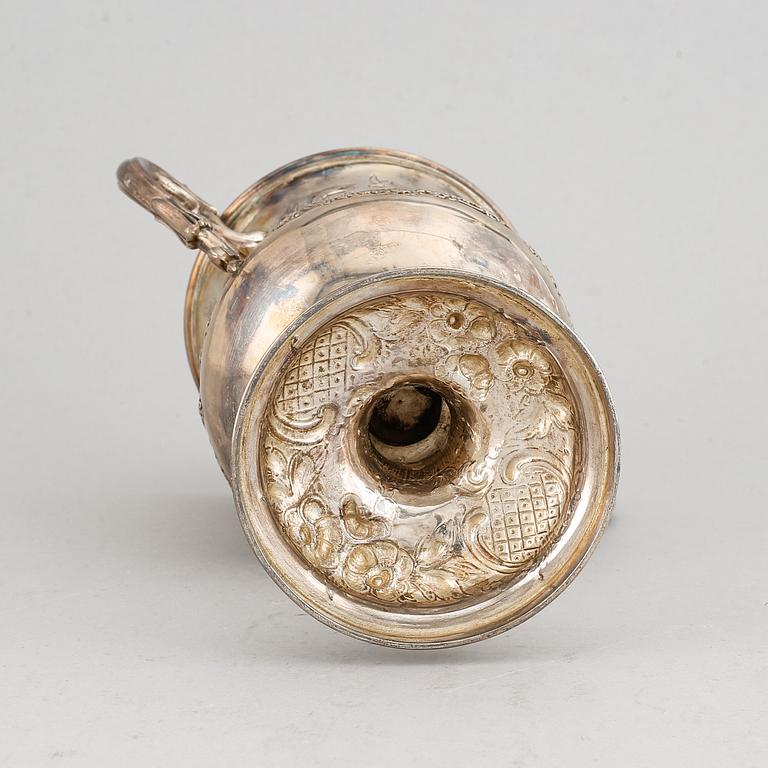 Robert Harper, a silver cup, London 1864.