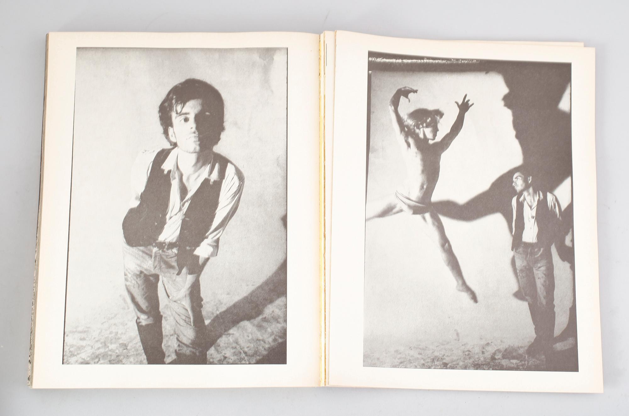 BÖCKER, 2 st, Andy Warhol samt Dinéerna med Gala, Salvardor Dali.