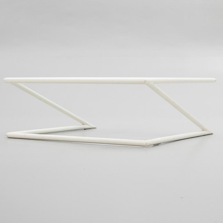Coffee table, late 20th century/2000s.