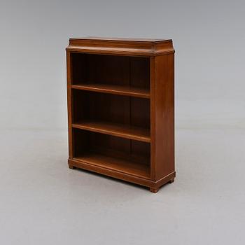 BOKHYLLA, 1900-talets första hälft.