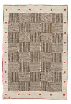 207. Märta Måås-Fjetterström, A carpet, "Korgmattan", flat weave, ca 227-229,5 x 152,5-157 cm, signed AB MMF.