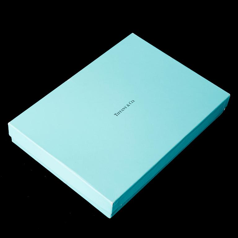 A PEARL NECKLACE, Tiffany & Co., cultured Akoya pearls, clasp 18K gold.