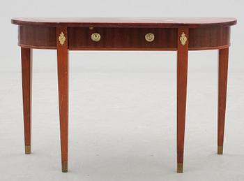 SIDEBOARD, gustaviansk stil, 1900-talets andra hälft.