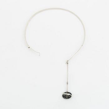 Vivianna Torun Bülow-Hübe, a silver and beach pebble choker, France /Sweden 1950-1960s.