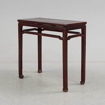 A hardwood altar table, Qing dynasty (1644-1912).