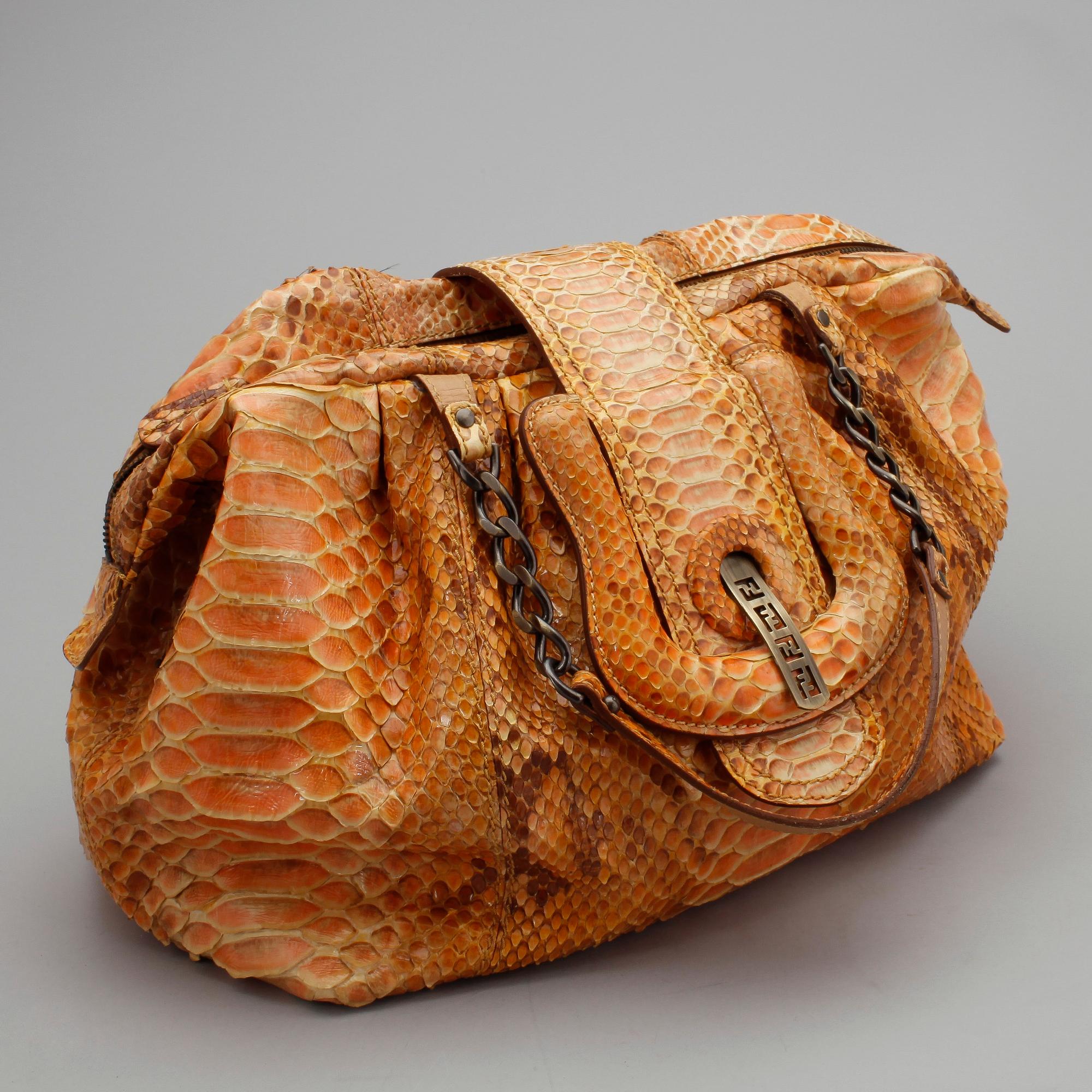 HANDVÄSKA, Fendi.