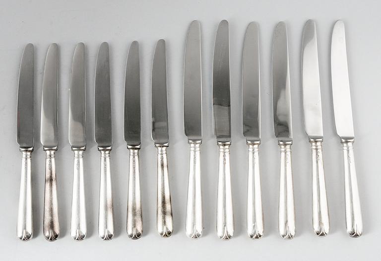 BESTICK, 12 st, silver, Sheffield 1940. Tot vikt m knivblad ca 786 g.