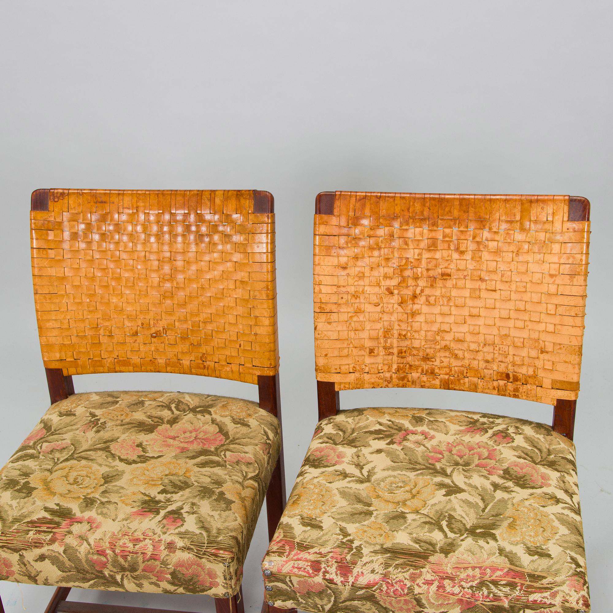Carl Gustaf Hiort af Ornäs, a mid-20th-century 'Näyttely Senior' dining table and 12 chairs for HMN Huonekalu Nupponen.