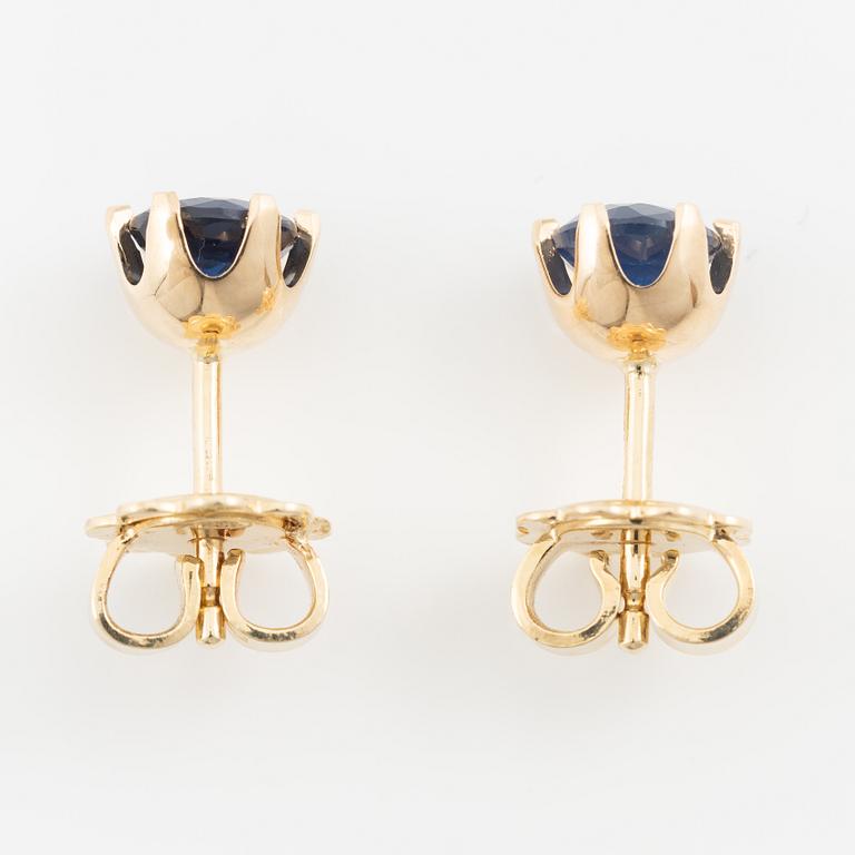 Earrings 14K gold with sapphires.