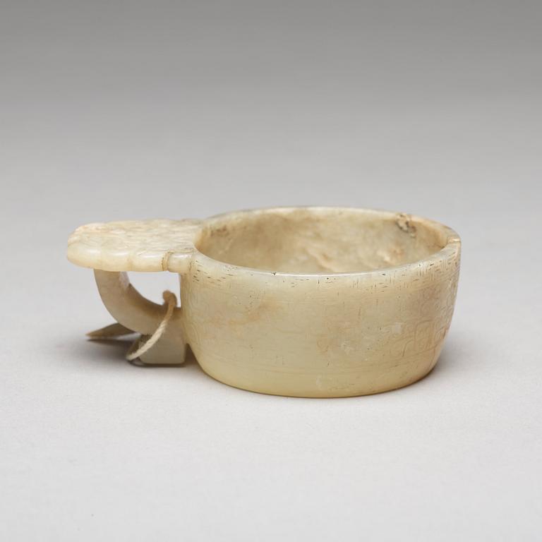 OBJEKT, fyra stycken, nefrit. Qingdynastin eller äldre.